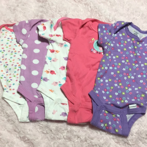 Gerber Other - 5 bodysuits 0-3 months